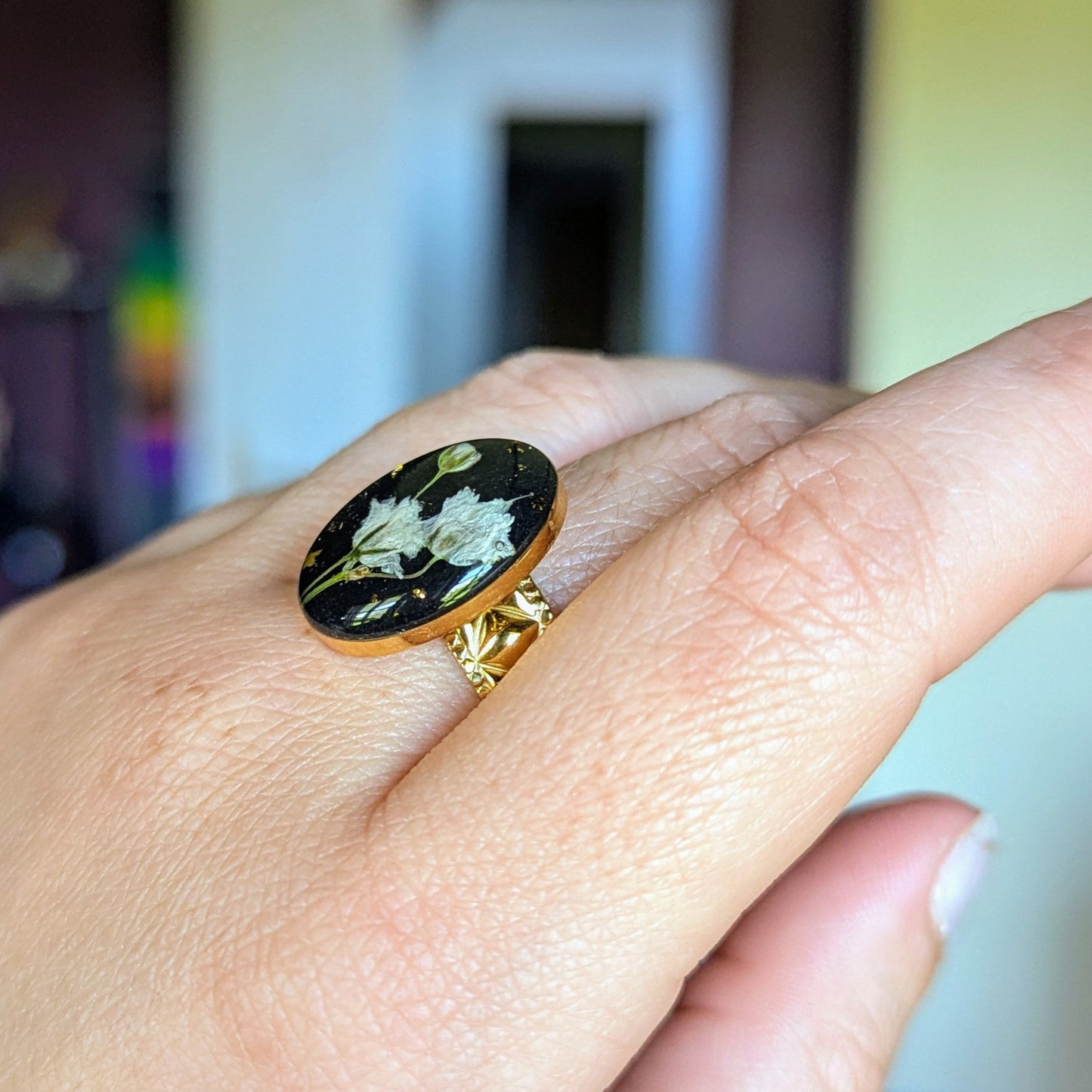 bague ovale gypsophile blanc noir