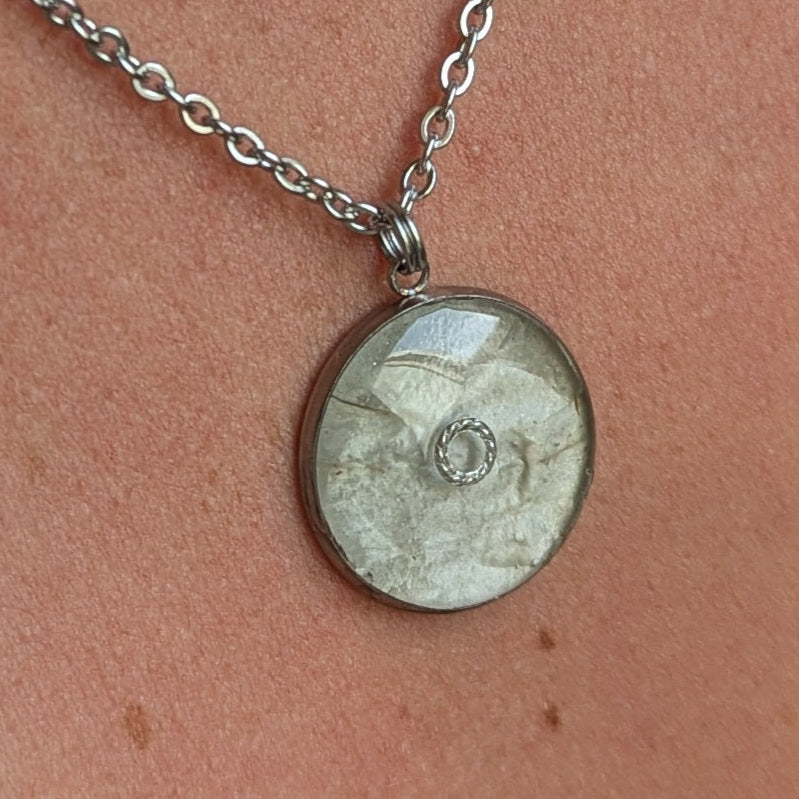 collier monnaie du pape