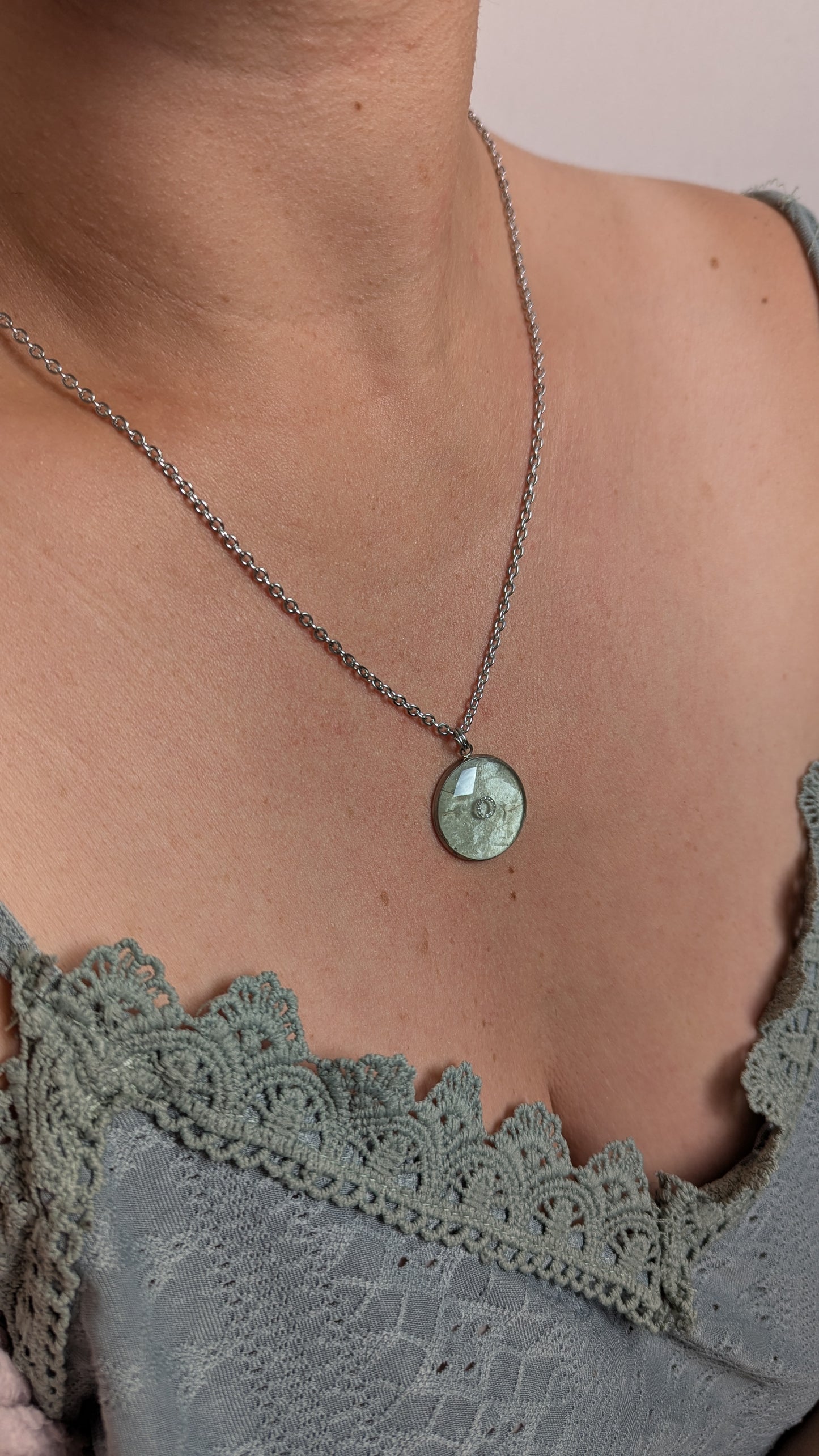 Collier Monnaie du pape & cercle