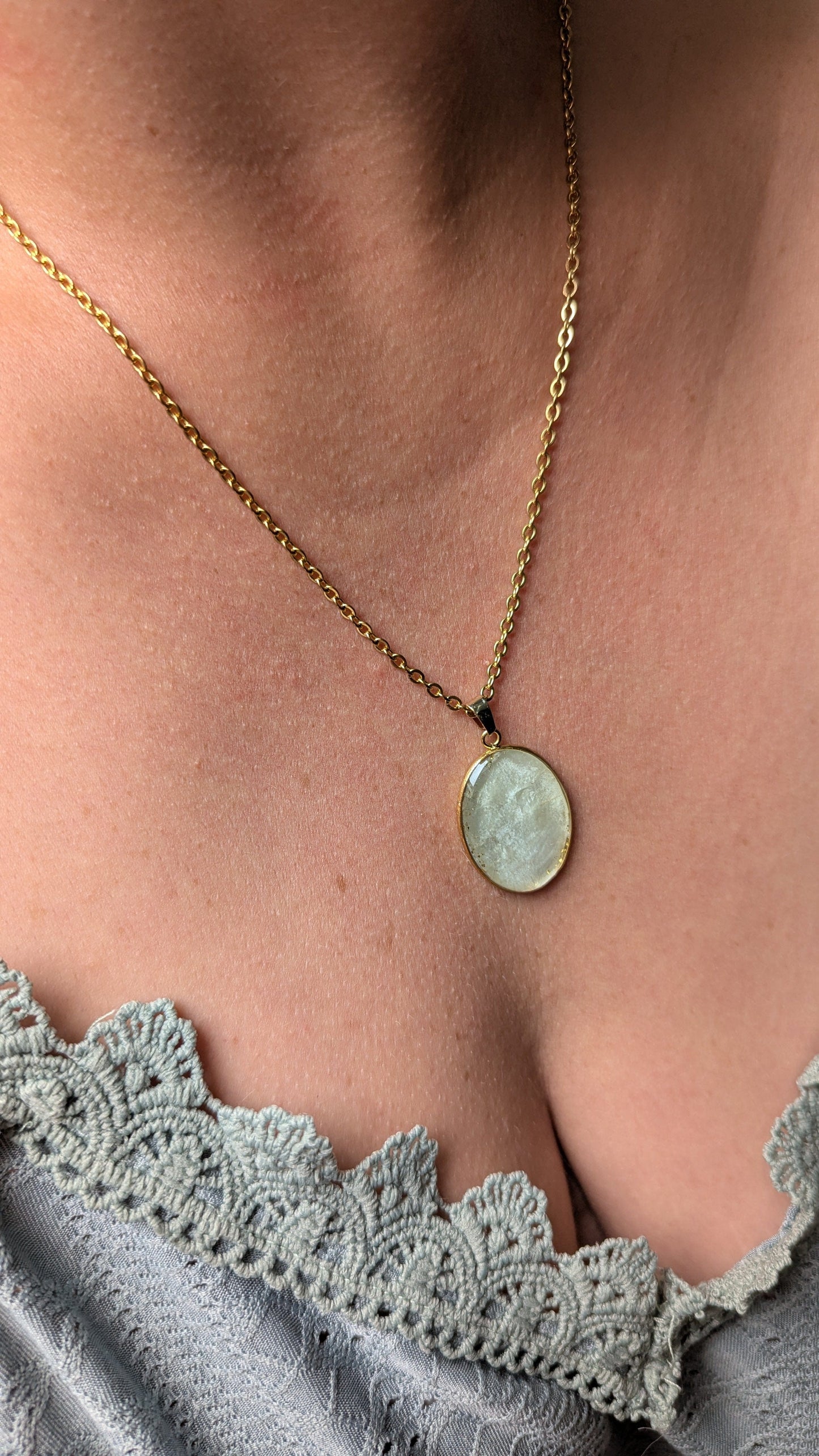 Étreinte Éternelle Colliers Collier Monnaie du pape