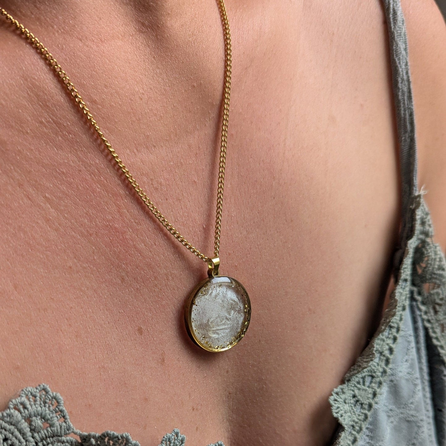 Étreinte Éternelle Colliers Collier rond Monnaie du pape