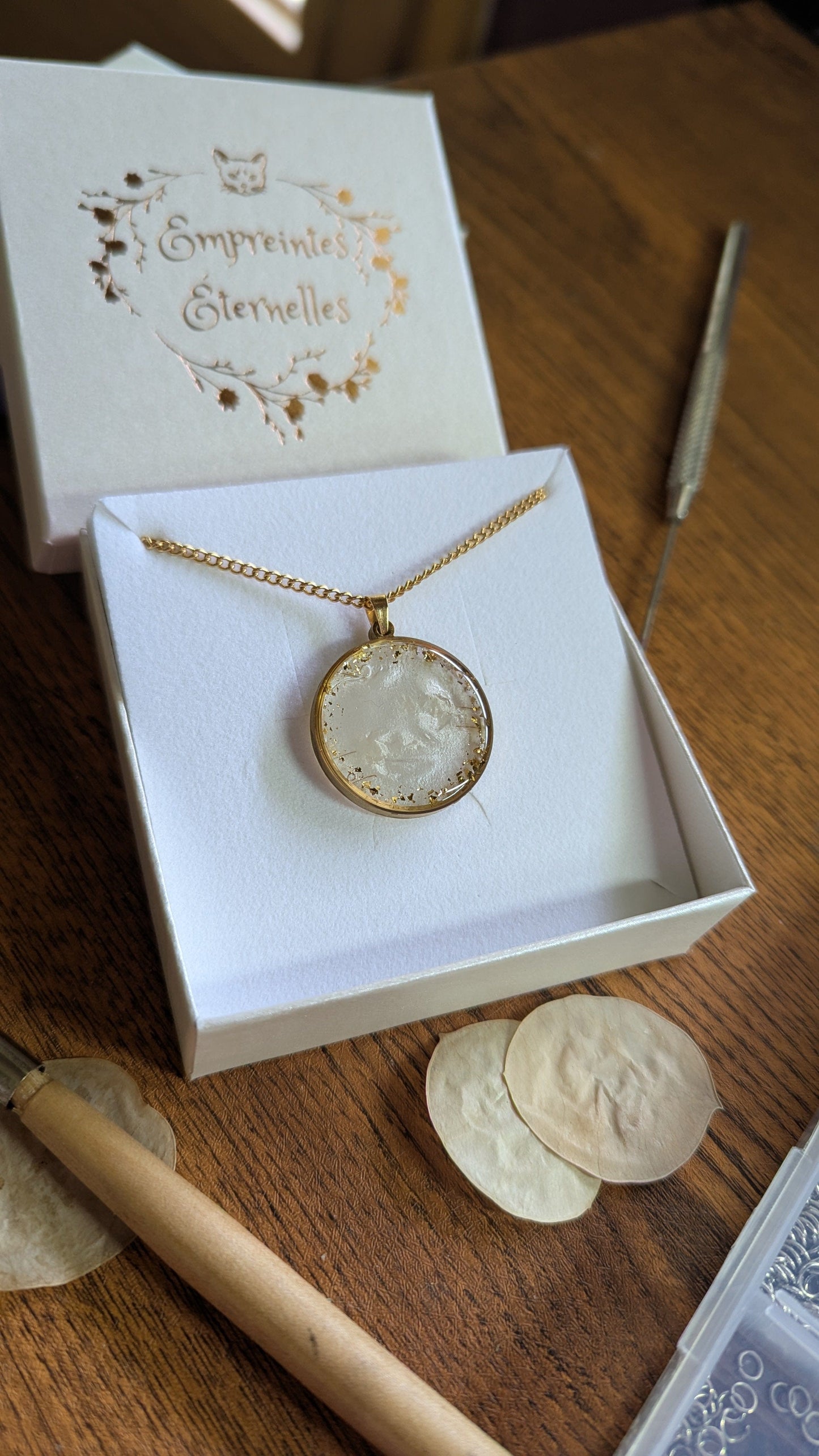 Étreinte Éternelle Colliers Collier rond Monnaie du pape