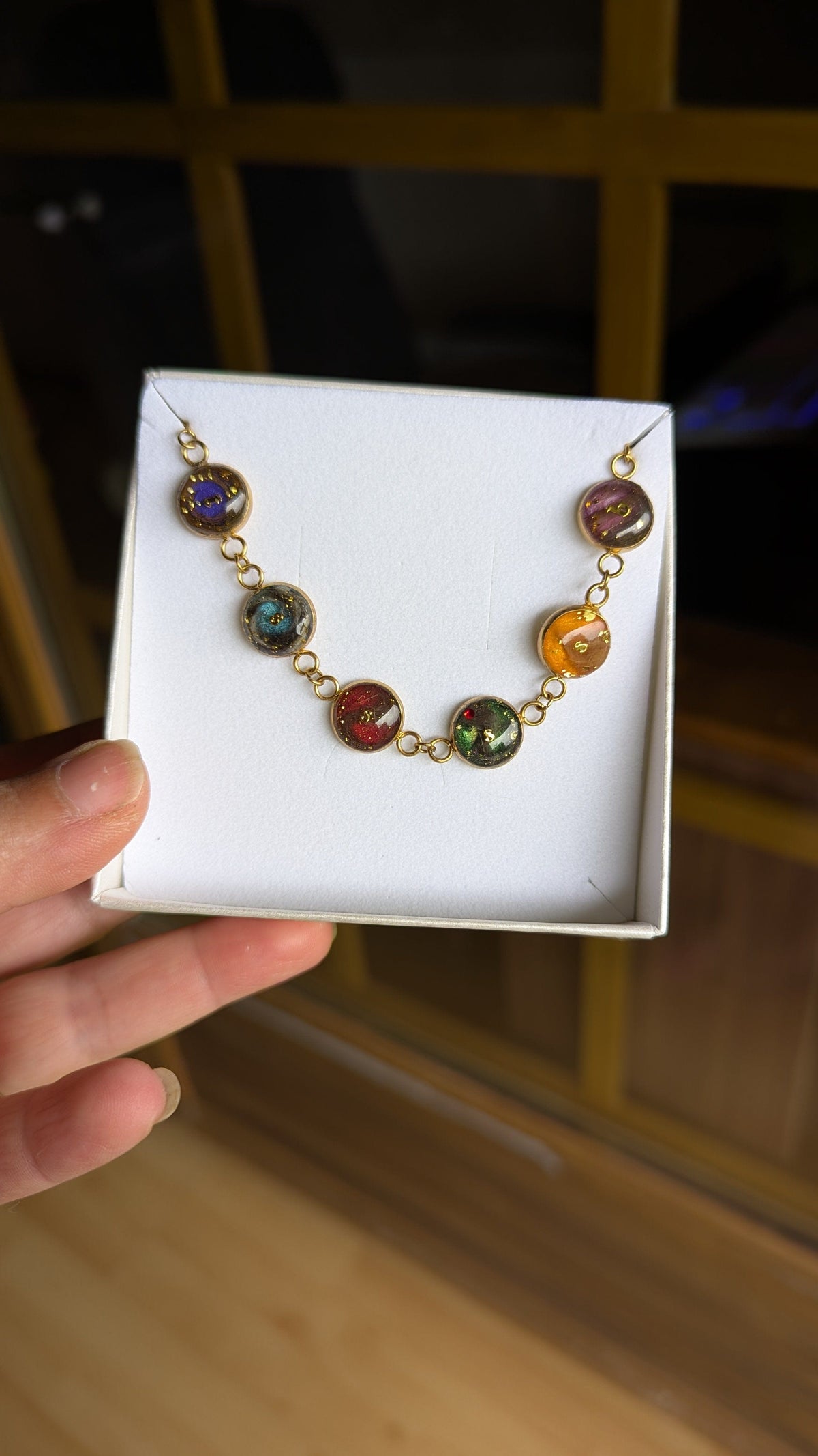 Service d'ajout de cabochon gold filled sur bijou souvenir existant, cabochon en résine avec inclusion de poils ou cendres