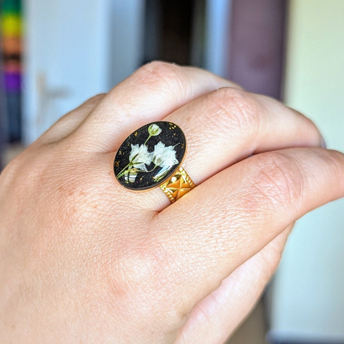 bague ovale gypsophile blanc noir