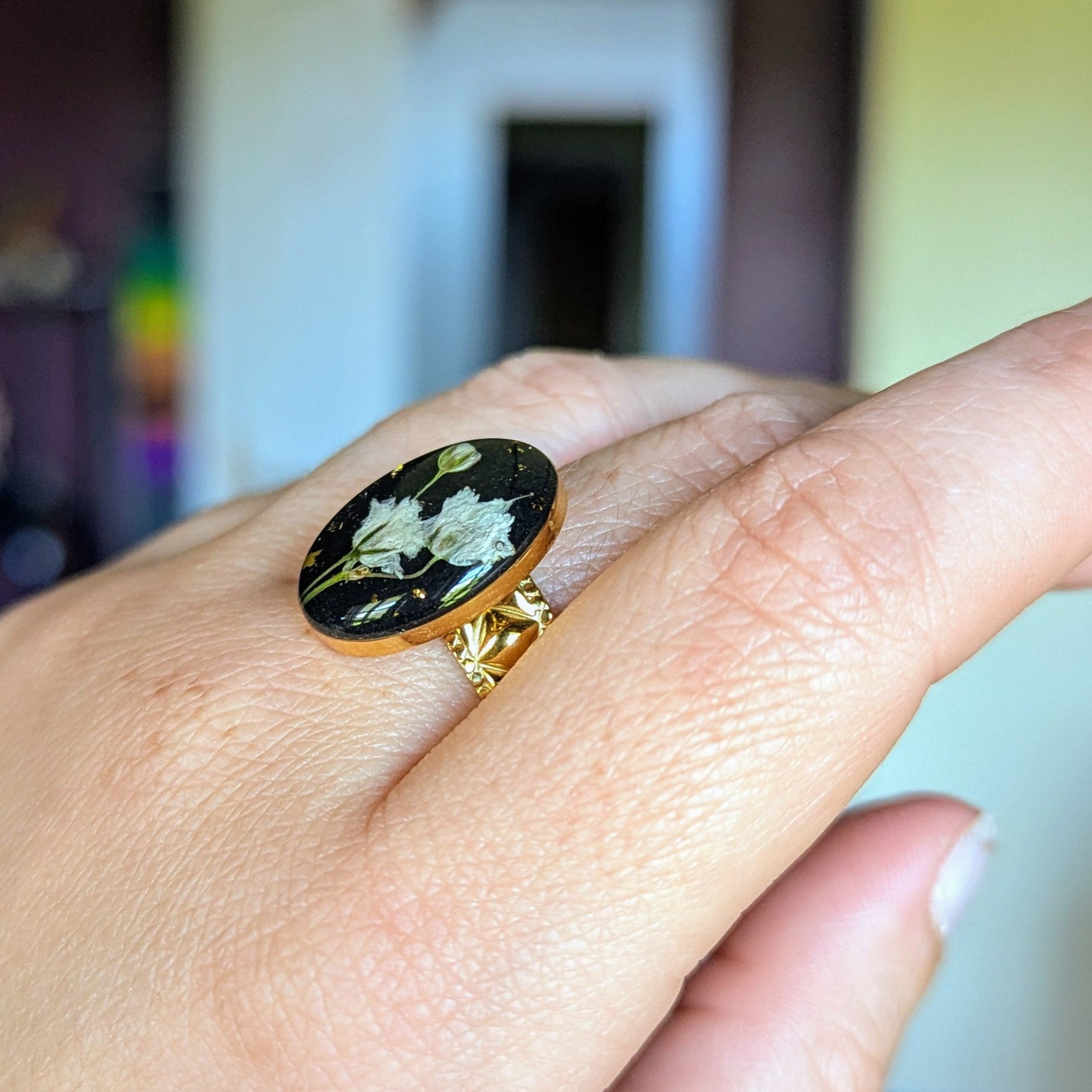 bague ovale gypsophile blanc noir