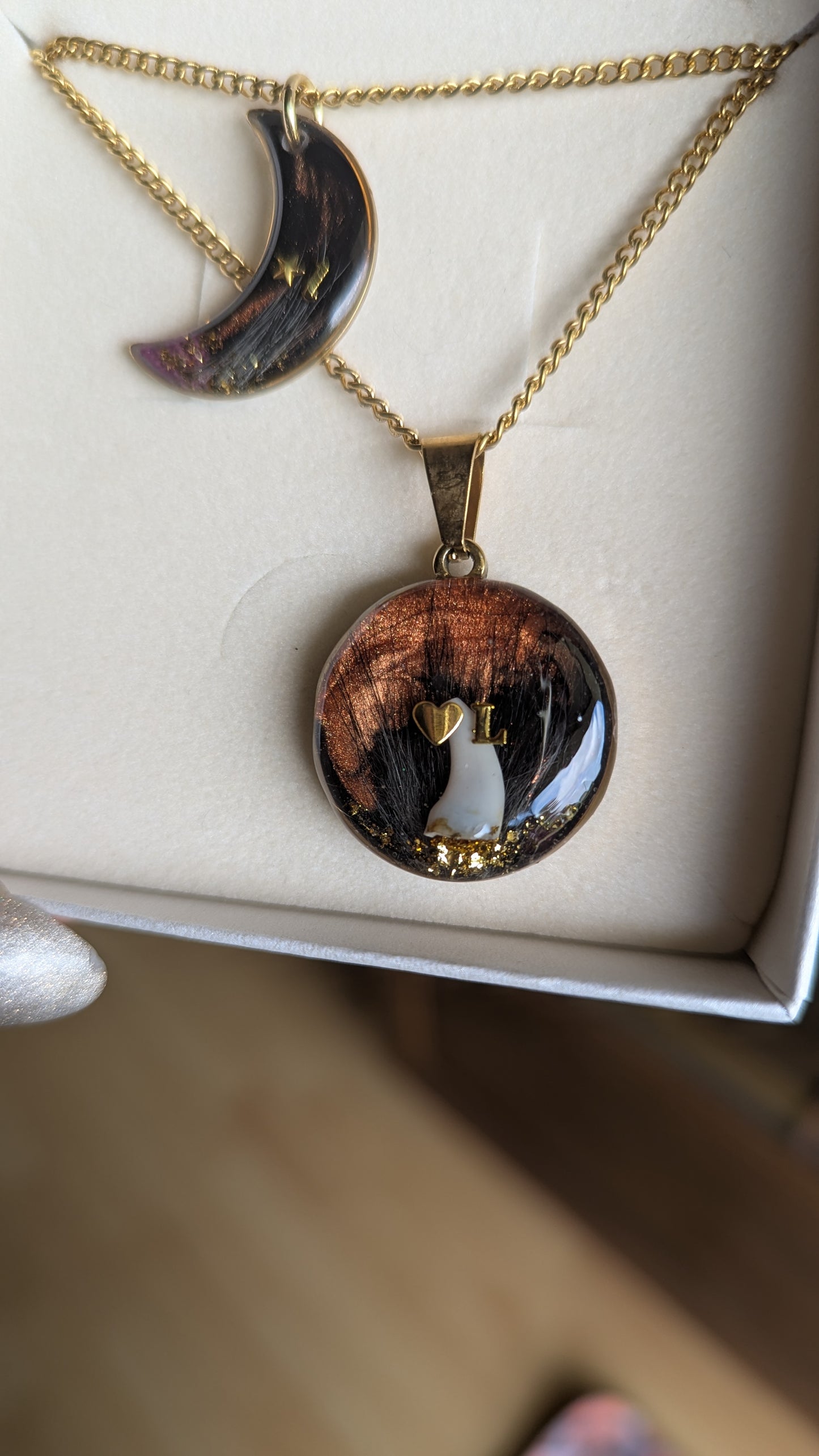 Collier souvenir réversible L'intuitif en acier inox ou or laminé 14k avec poils et cendres d'animal — vue 21