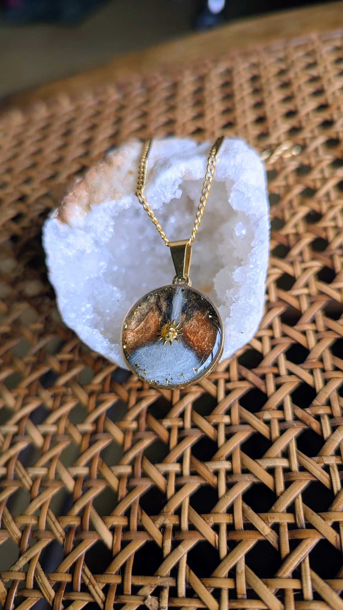 Collier souvenir réversible L'intuitif en acier inox ou or laminé 14k avec poils et cendres d'animal — vue 26