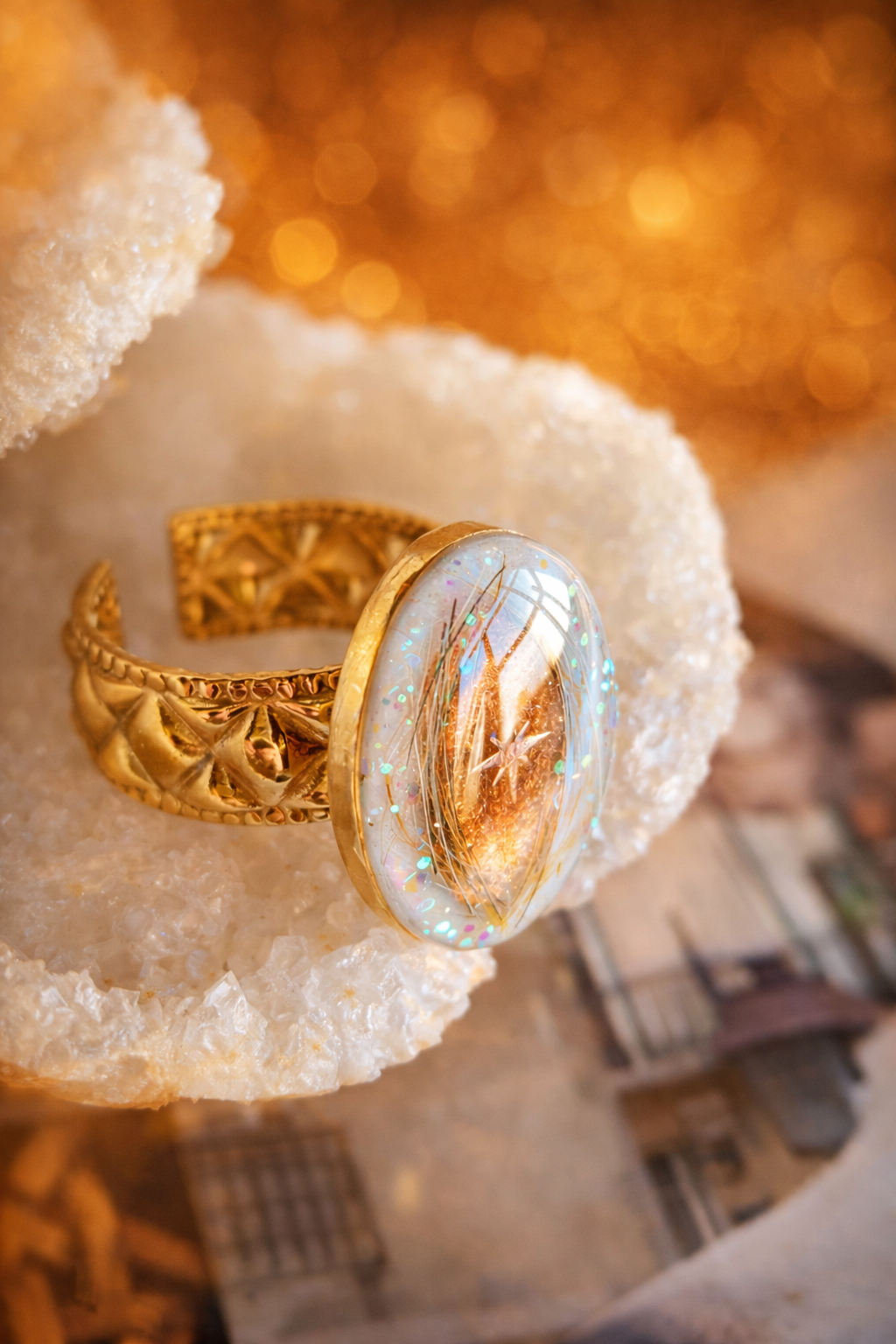 Bague souvenir animal L'intuitive dorée en acier inox avec inclusion de poils ou cendres — vue 10